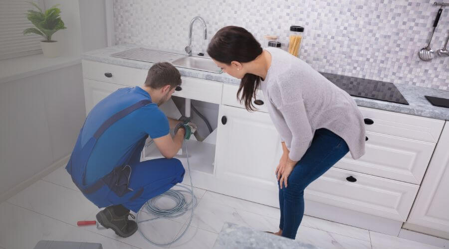 Professional clogged toilet repair in Maunabo, PR
